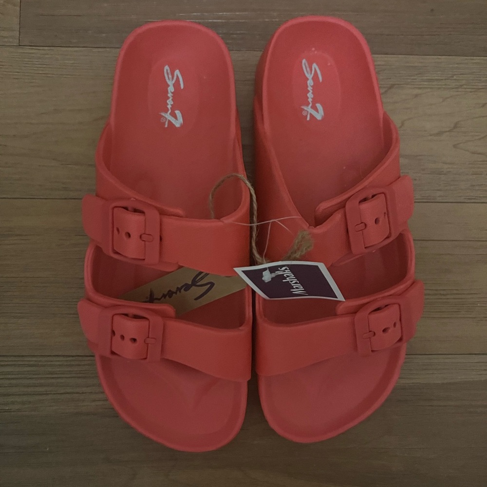 New Red Womens Seven Slides Size 8